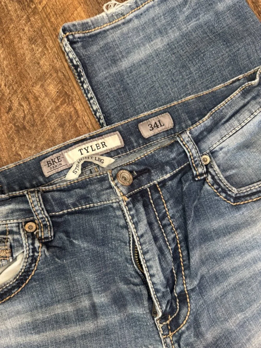 BKE Tyler Straight Leg Medium Wash Faded Denim Jeans Size 34L